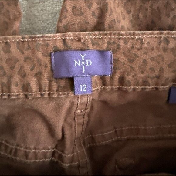 NYDJ Leopard print women’s ankle pants size 12 - Picture 4 of 8